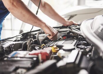 ¿Cómo aprender a hacer mantenimiento a mi automóvil?