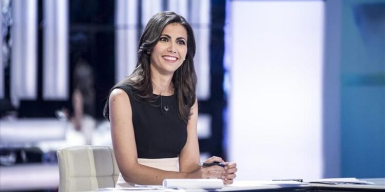 Quién es la periodista Ana Pastor