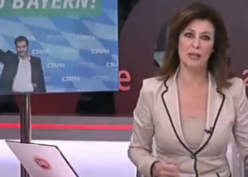 Beatriz Pérez Aranda nació en el municipio de Málaga, en Andalucía, España.