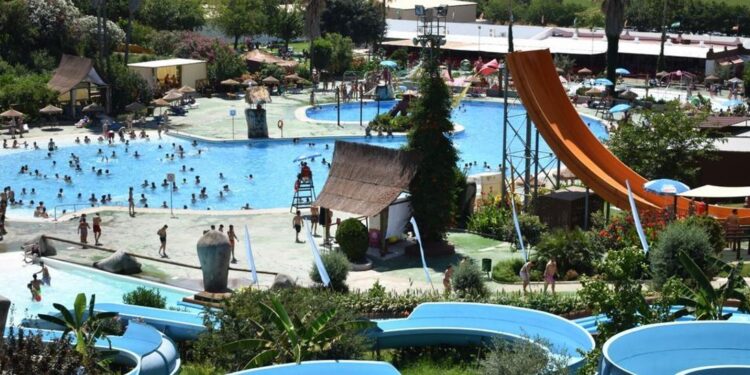 ¿Qué día abre la piscina de Córdoba?