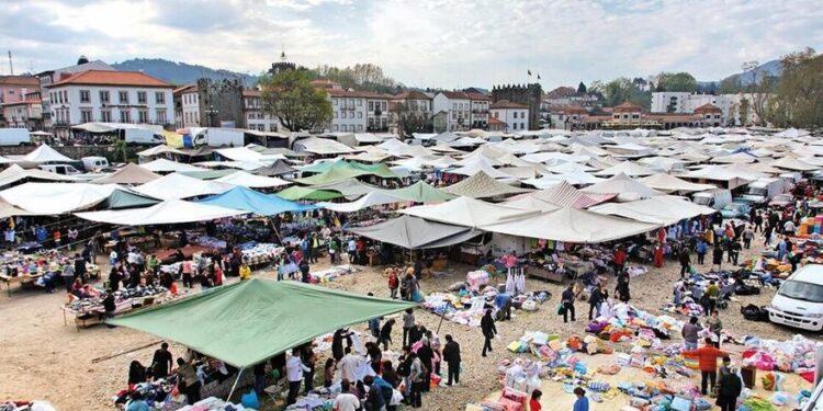 ¿Qué día es el mercadillo de Valença do Miño?