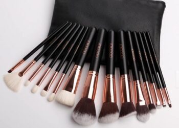 El set de cepillos de maquillaje profesional que todo amante del maquillaje necesita tener
